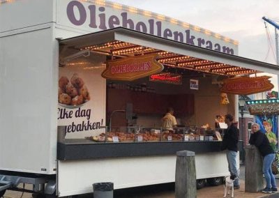 Kermisattractie: Oliebollenkraam Huren