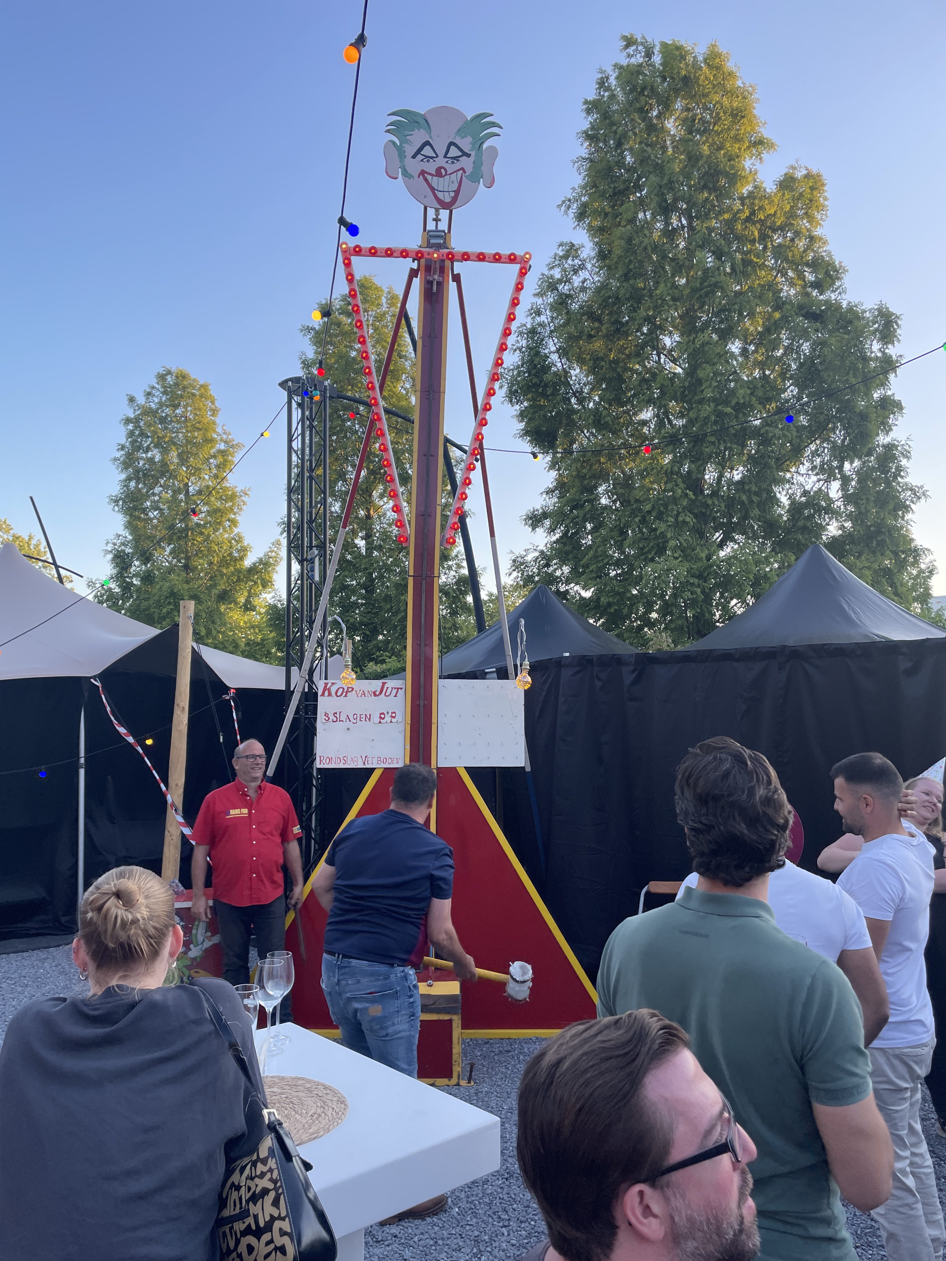 Kermisattractie Kop Van Jut Huren Bij Fun For Events Kermisattractie Kop Van Jut Huren Bij Fun For Events